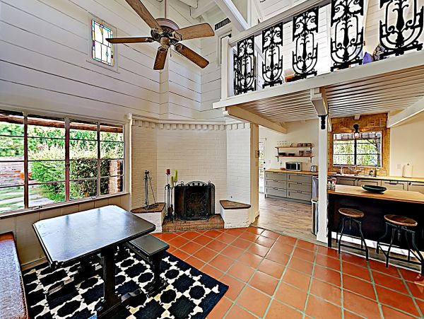 Palm Springs Home 1028221