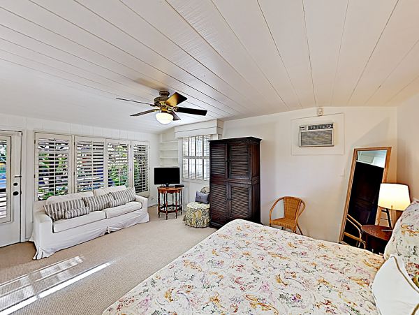 Palm Springs Home 1028221