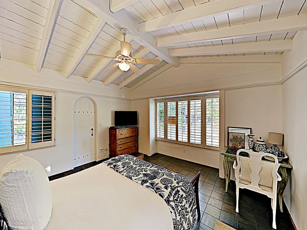 Palm Springs Home 1028221