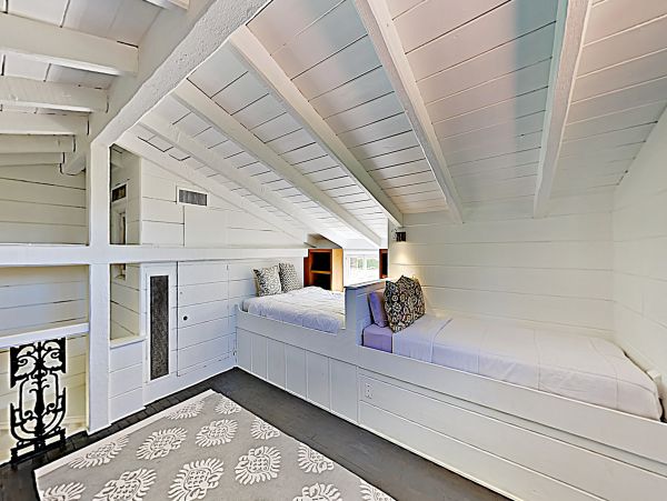 Palm Springs Home 1028221