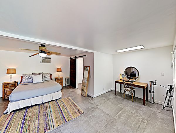Palm Springs Home 1028221