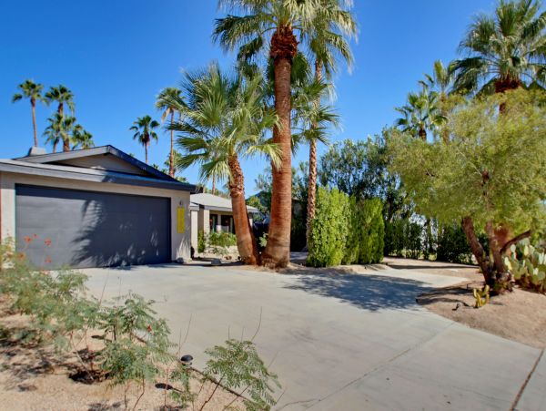 Palm Springs Home 1028223