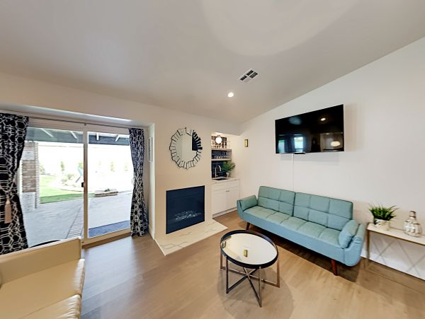 Palm Springs Home 1028224