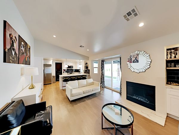 Palm Springs Home 1028224