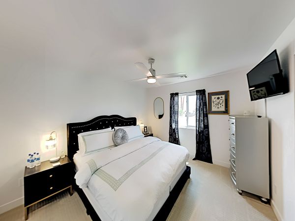 Palm Springs Home 1028224