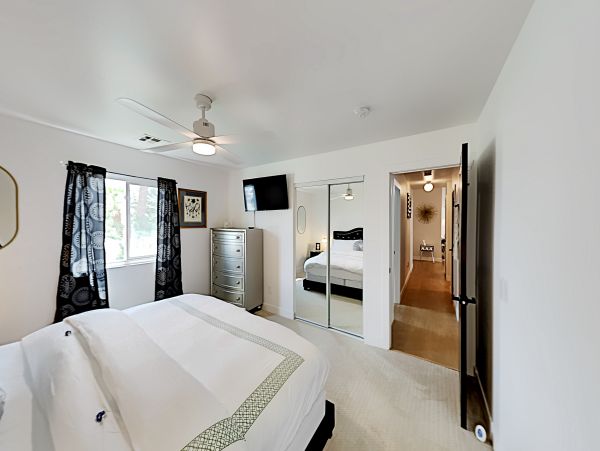 Palm Springs Home 1028224