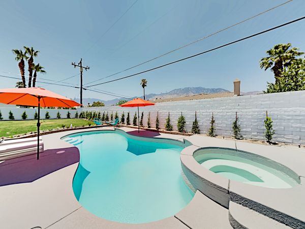 Palm Springs Home 1028224