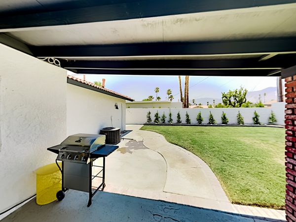 Palm Springs Home 1028224