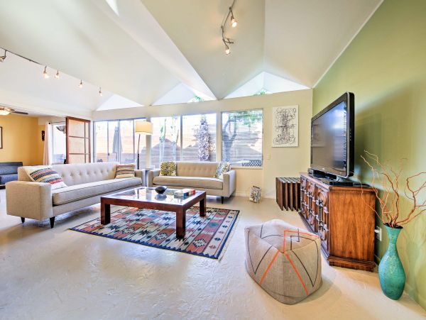 Palm Springs Home 1028226