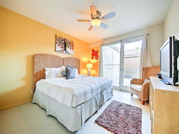 Palm Springs Home 1028226