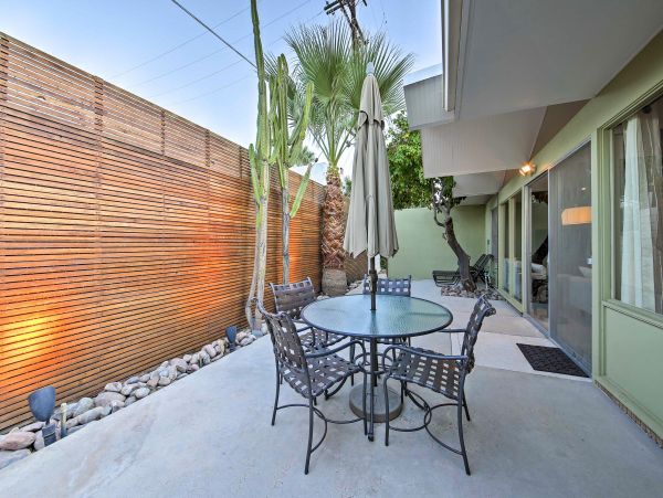 Palm Springs Home 1028226
