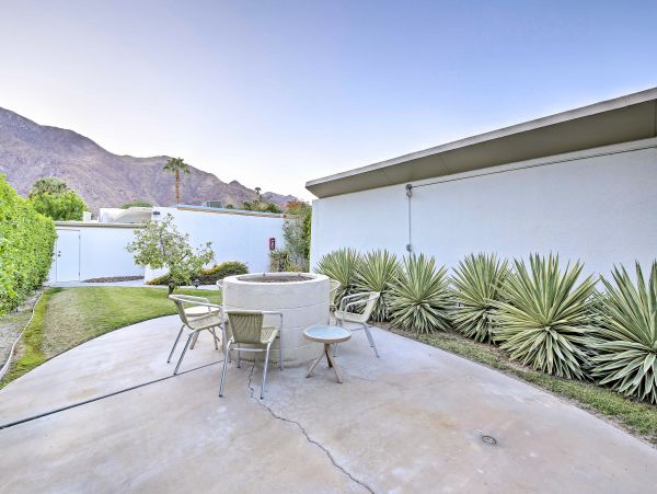 Palm Springs Home 1028226