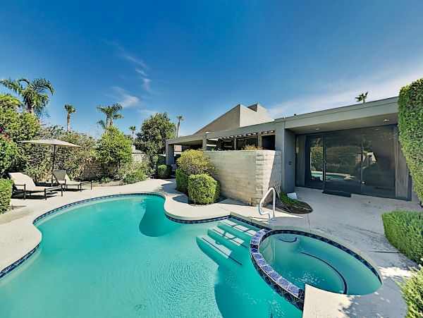 Palm Springs Home 1028227