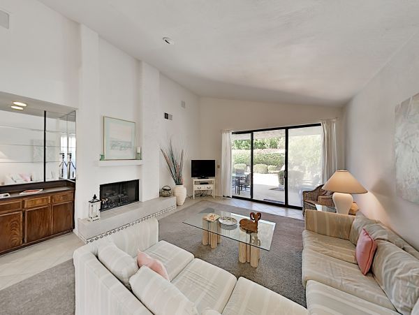 Palm Springs Home 1028227
