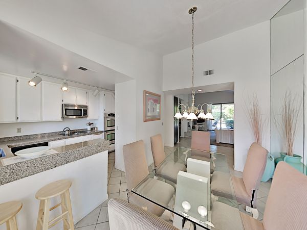 Palm Springs Home 1028227