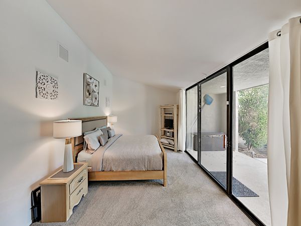 Palm Springs Home 1028227