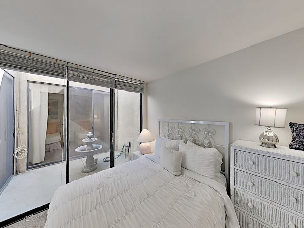 Palm Springs Home 1028227