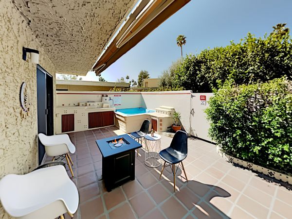 Palm Springs Home 1028228