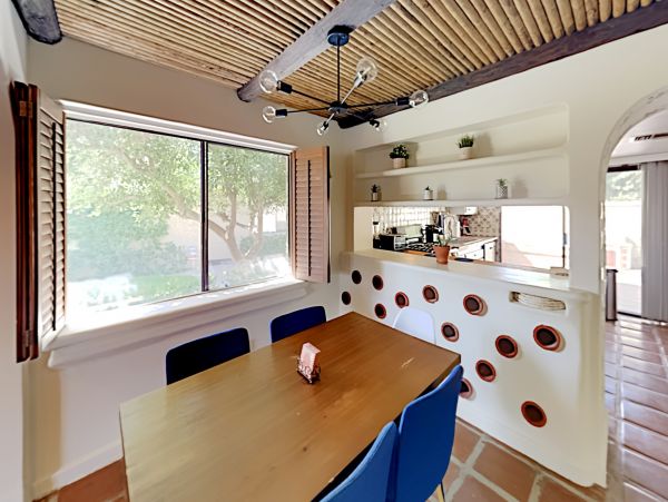 Palm Springs Home 1028228