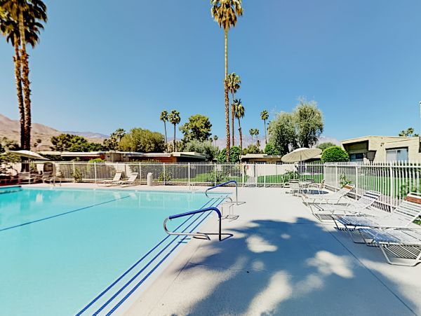 Palm Springs Home 1028228