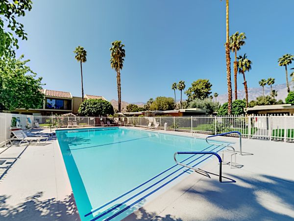 Palm Springs Home 1028228