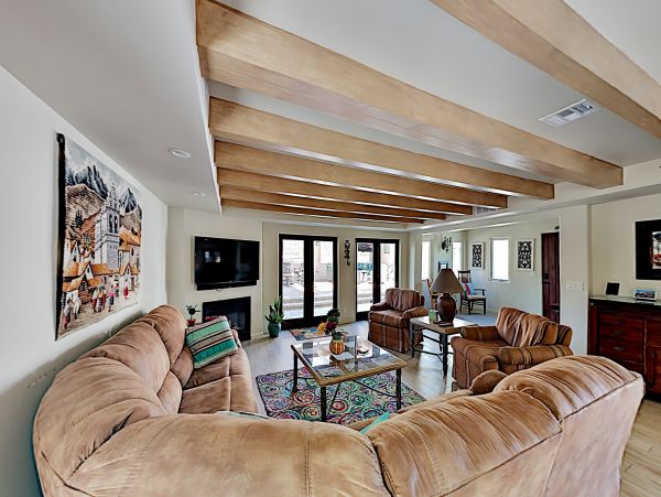 Palm Springs Home 1028229