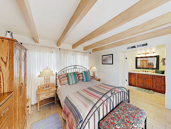 Palm Springs Home 1028229