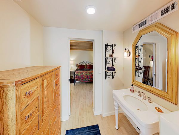 Palm Springs Home 1028229