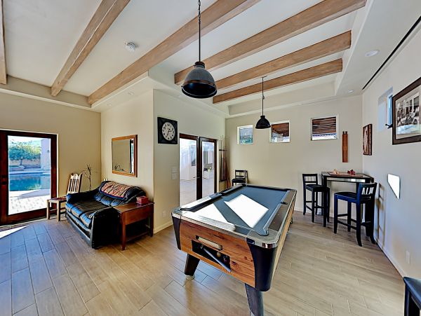 Palm Springs Home 1028229