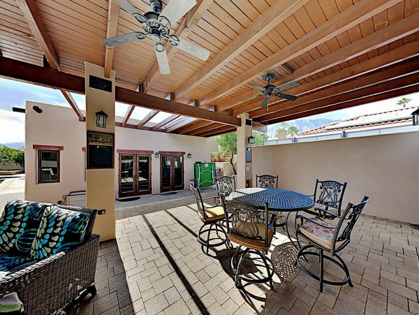 Palm Springs Home 1028229