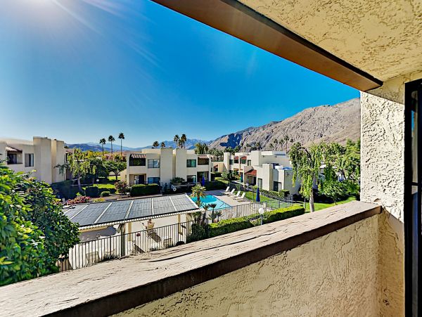 Palm Springs Home 1028231