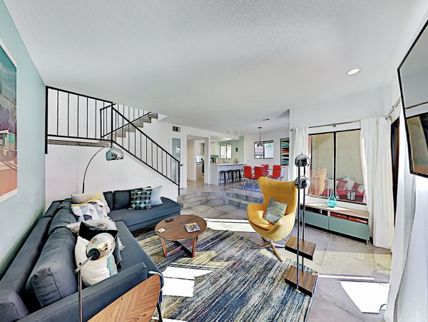 Palm Springs Home 1028231