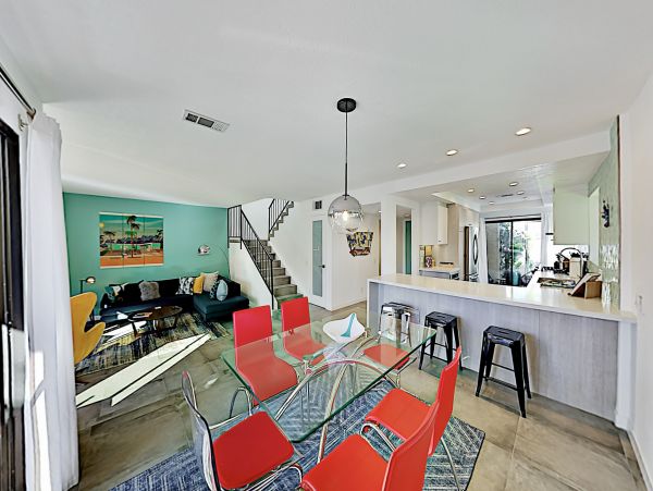 Palm Springs Home 1028231