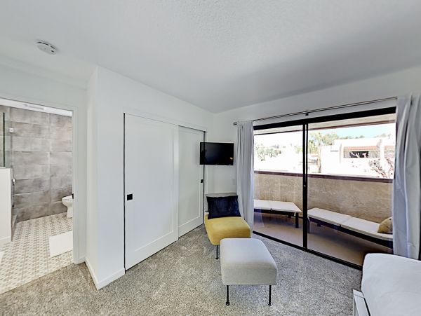 Palm Springs Home 1028231