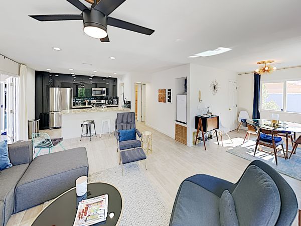 Palm Springs Home 1028232