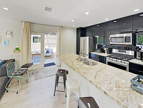 Palm Springs Home 1028232