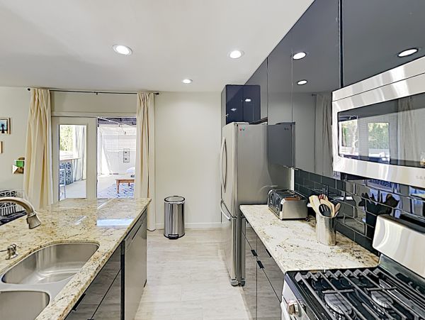 Palm Springs Home 1028232