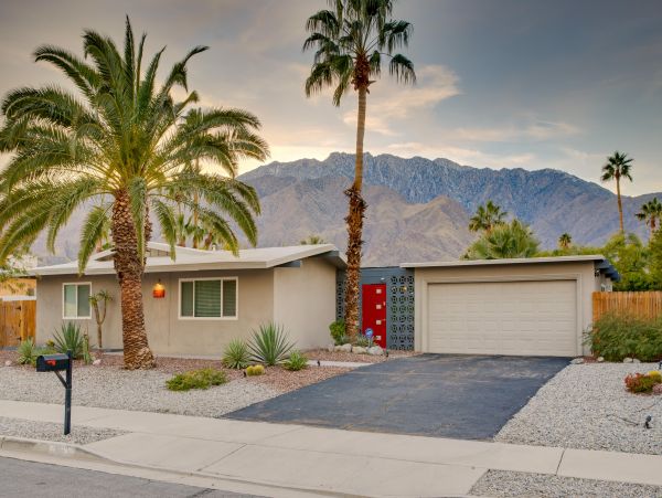 Palm Springs Home 1028232
