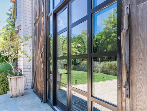 Luxury Hamptons Vacation Pool Walk  Bridgehampton Village