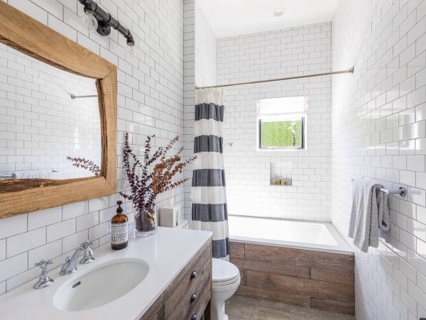 Luxury Hamptons Vacation Pool Walk  Bridgehampton Village