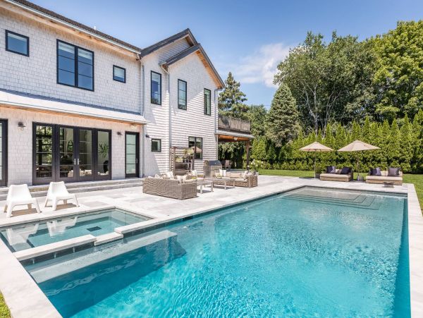 Luxury Hamptons Vacation Pool Walk  Bridgehampton Village