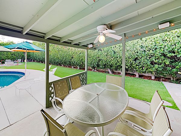 Palm Springs Home 1028234