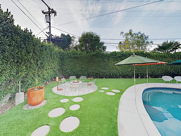 Palm Springs Home 1028234