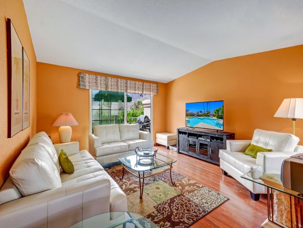 Palm Springs Home 1028235