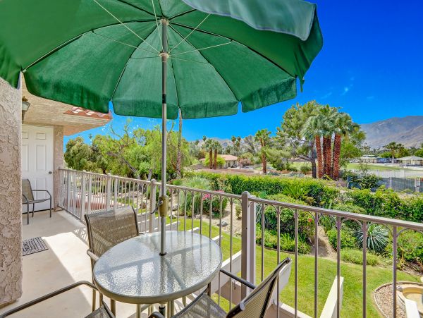 Palm Springs Home 1028235