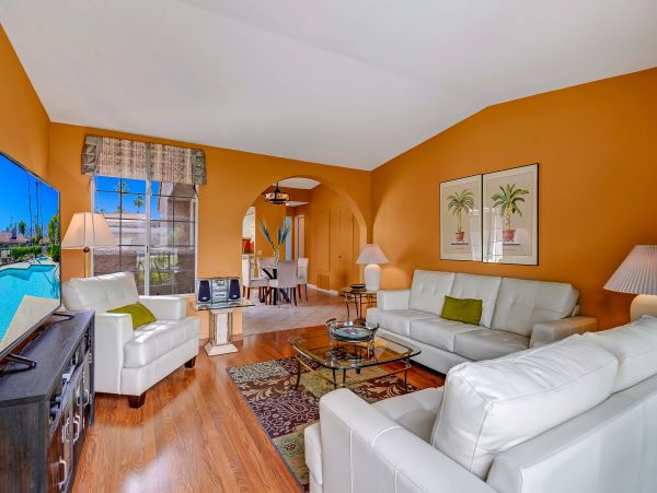 Palm Springs Home 1028235
