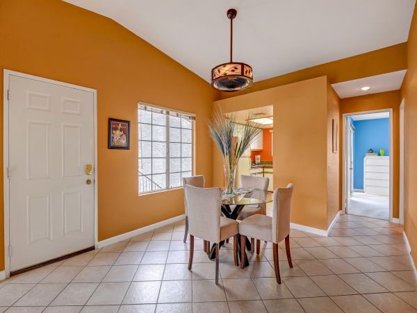 Palm Springs Home 1028235