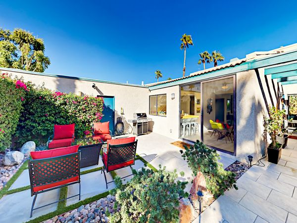 Palm Springs Home 1028236