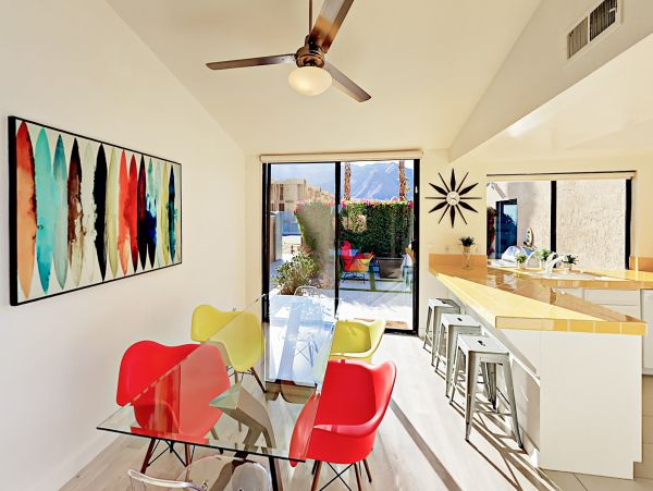 Palm Springs Home 1028236