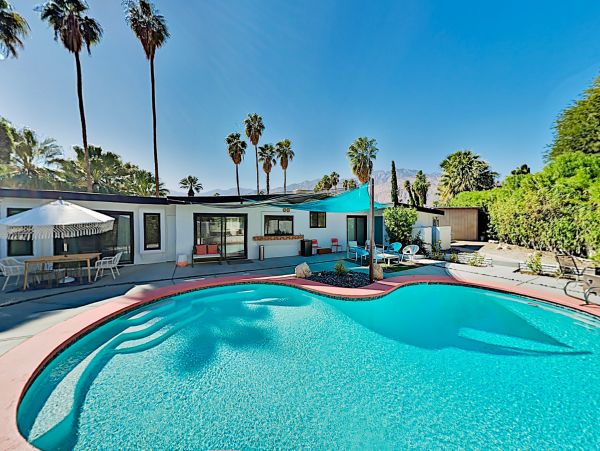Palm Springs Home 1028237